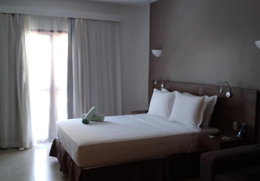 Condomínio Apto Pé na Areia