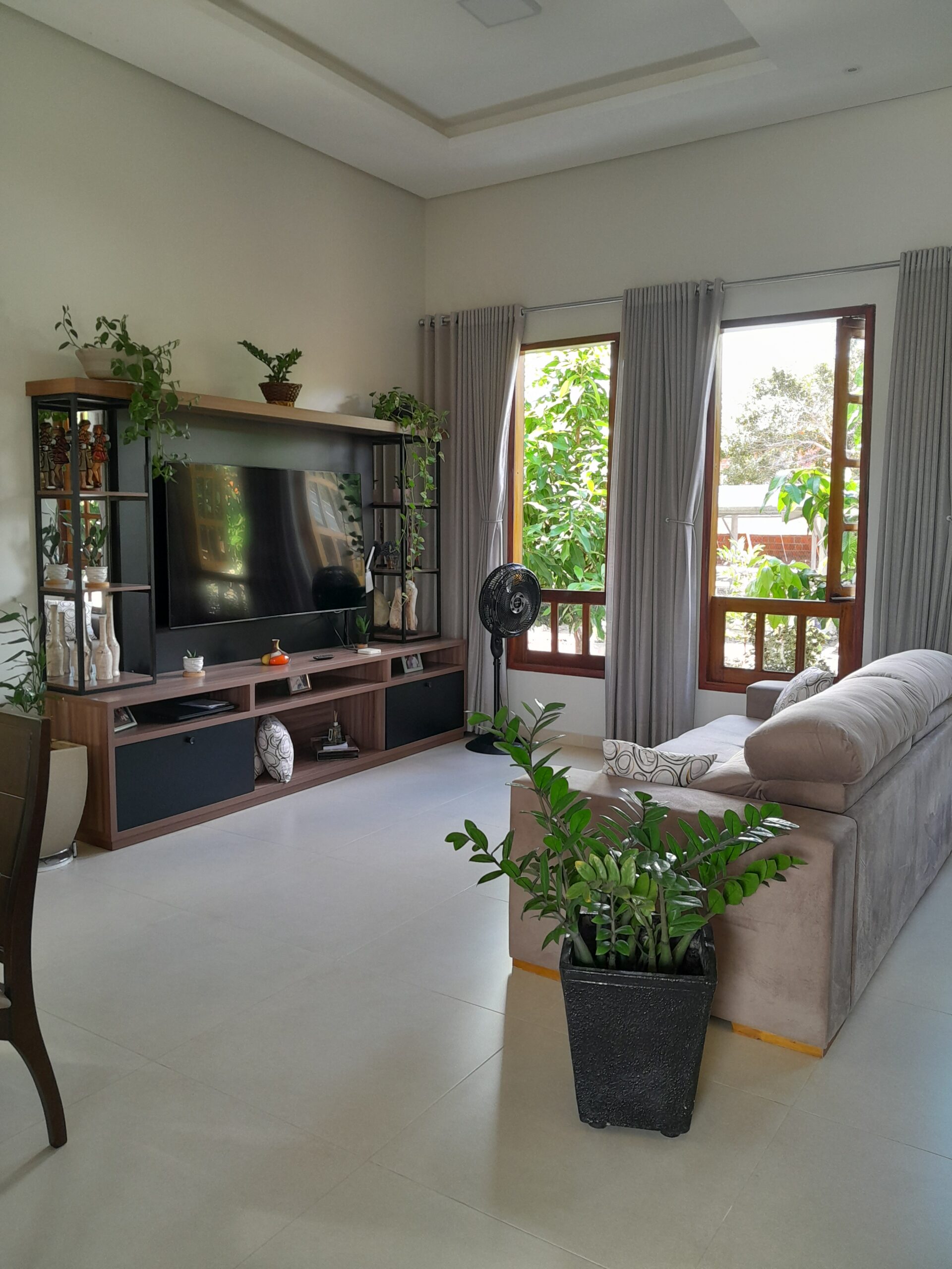 Linda Casa Lagoa do Paraíso