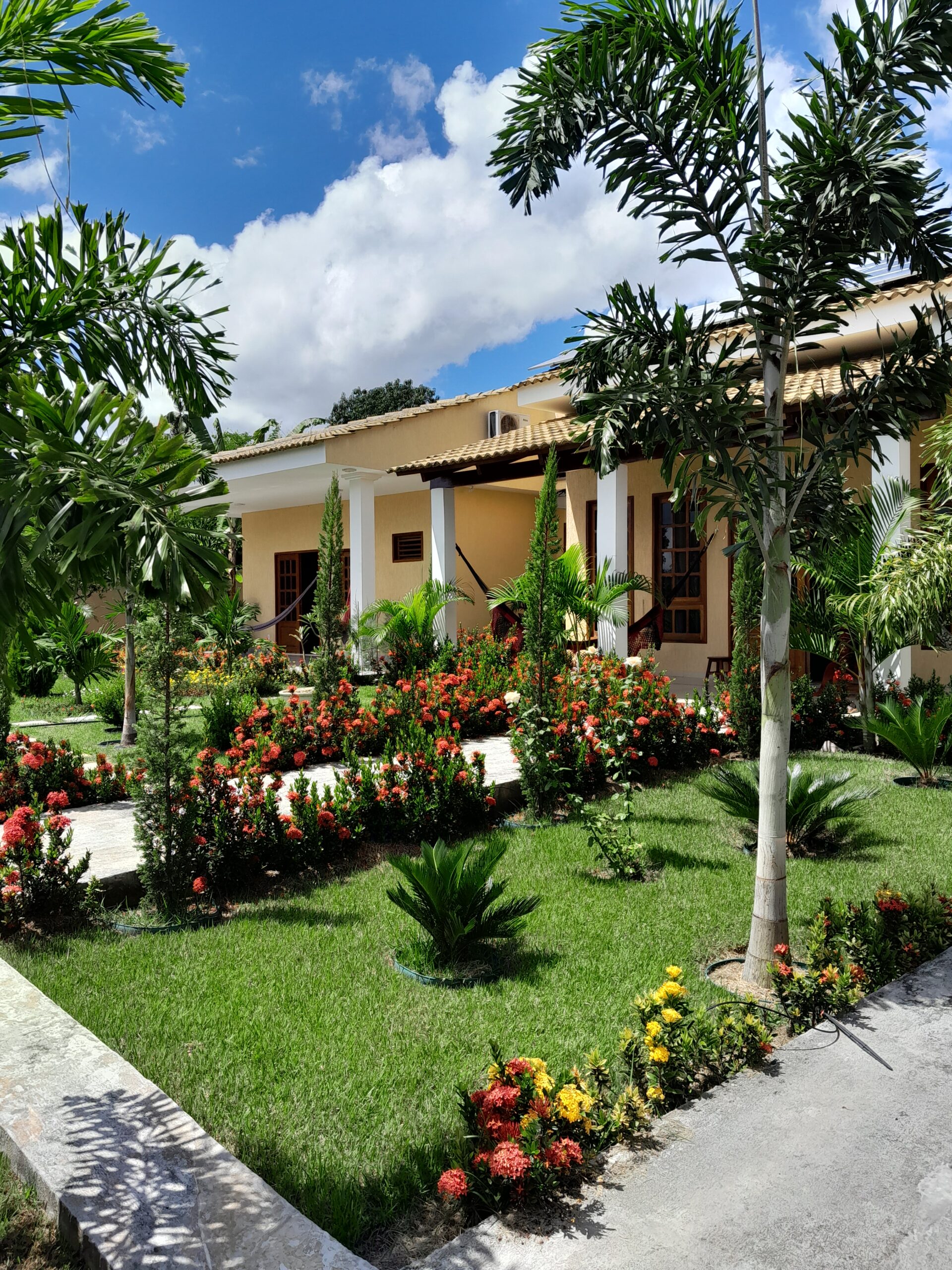 Linda Casa Lagoa do Paraíso