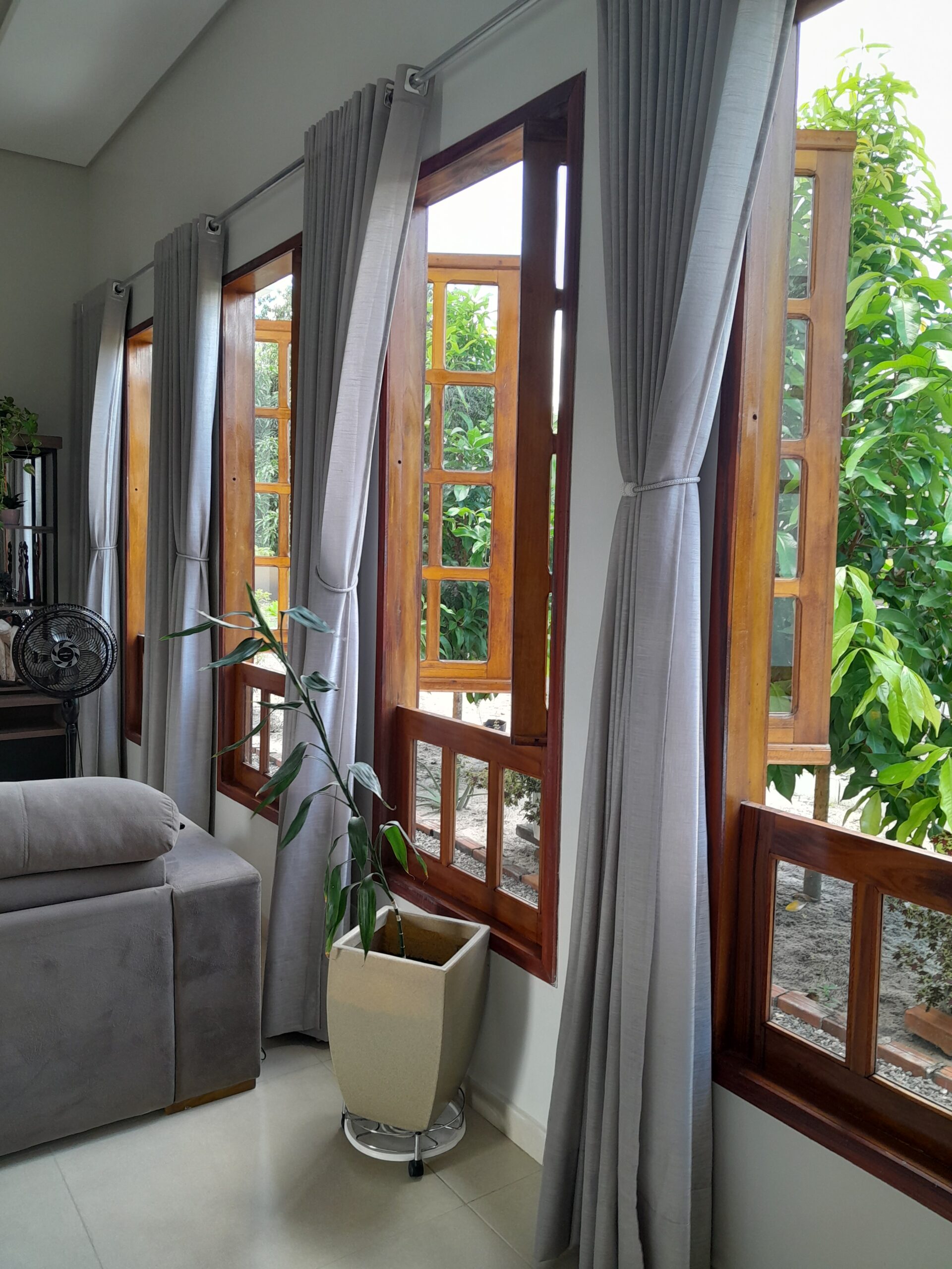 Linda Casa Lagoa do Paraíso