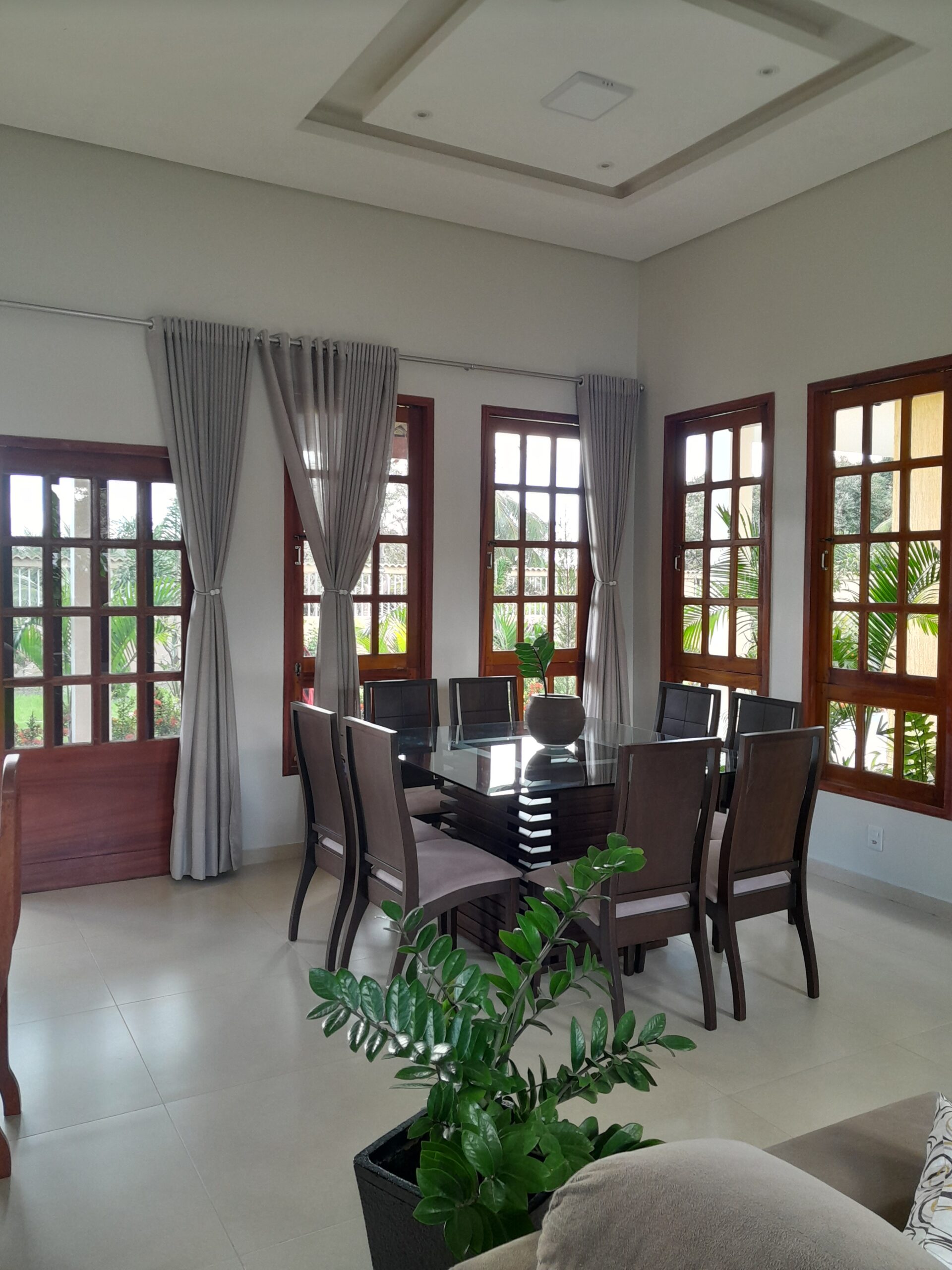 Linda Casa Lagoa do Paraíso